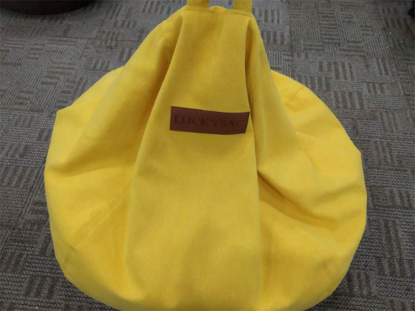 禮品懶人沙發(fā)定制 如何印制自己公司的logo？