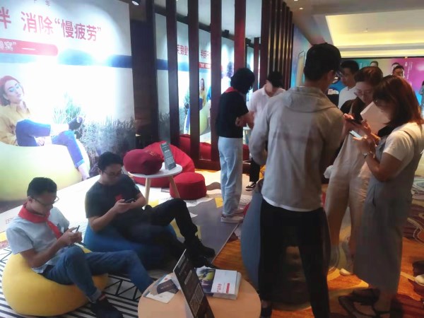 luckysac懶人沙發(fā)體驗感真的好 共同體學(xué)員涌躍集贊領(lǐng)沙發(fā)